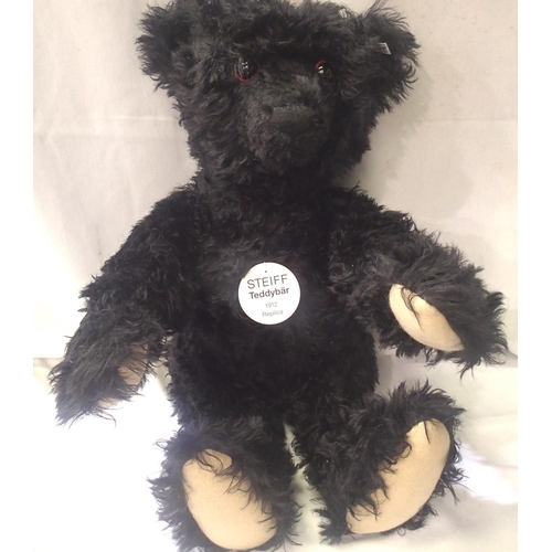 2120 - Steiff Bears, replica 1912 Mourning Bear, (due to Titanic sinking) with growler, limited edition 169... 