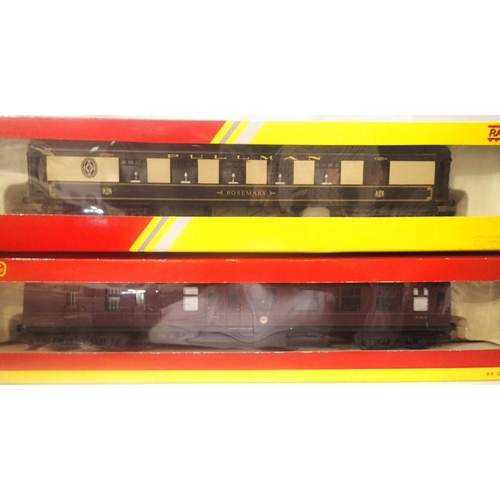 2187 - Two Hornby coaches: Pullman car Rosemary and BR Maroon MK1 brake end. Both in very good condition, b... 