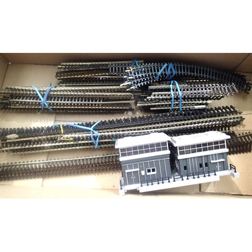 2220 - Selection of N gauge track pieces, curves and straights, mostly good/used condition and a large sign... 