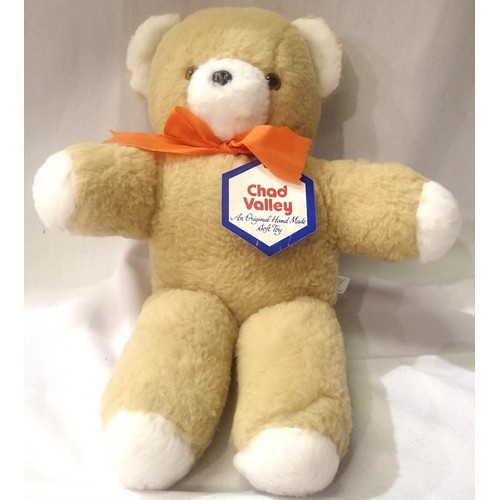 2227 - Chad Valley soft bear, H: 46 cm. P&P Group 1 (£14+VAT for the first lot and £1+VAT for subsequent lo... 