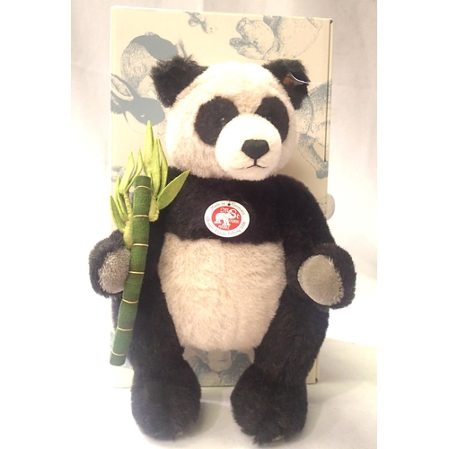 2114 - Steiff Bears, Panda 2008 Olympic Games, Peking, limited edition 184/2000, boxed, excellent condition... 