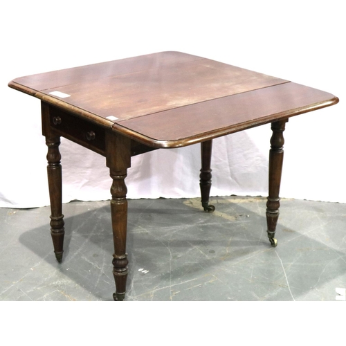 3151 - A 19th century mahogany Pembroke table with two drop-leaves and single drawer, H: 104 x 90 x 72 cm. ... 