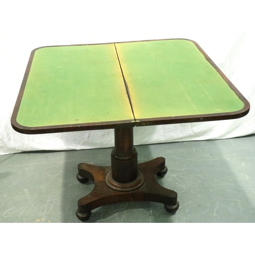 3164 - A George IV rosewood gaming table with fold-over top and columnar base, 90 x 90 x 74 cm H (open). No... 