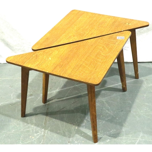 3168 - E Gomme for G-Plan: a pair of mid 20th century golden oak triangular lamp tables, each 50 x 50 x 40 ... 