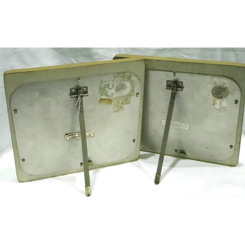 73 - Pair of mid 20th century ring display pads with easel stands, 26 x 25 cm. P&P Group 2 (£18+VAT for t... 