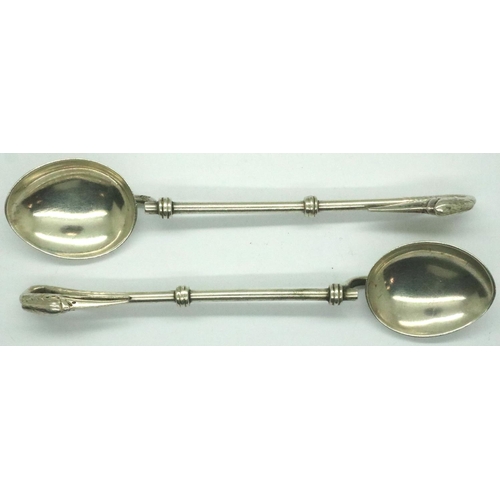 107 - Two 800 silver continental spoons, combined 47g. P&P Group 1 (£14+VAT for the first lot and £1+VAT f... 