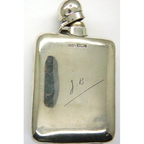 109 - Hallmarked silver hip flask, Sheffield assay, H: 10 cm, 113g. Condition report: Some light dings to ... 