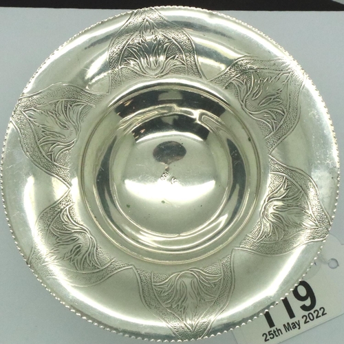 119 - Continental silver footed bowl marked 800, D: 11 cm, 50g. P&P Group 1 (£14+VAT for the first lot and... 