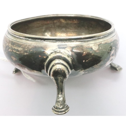 121 - Hallmarked silver open salt with three pad feet, D: 70 mm, London assay 1757, marks rubbed but visib... 