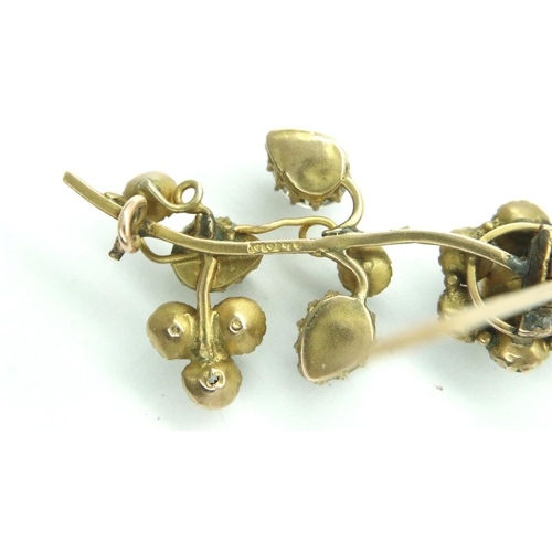 29 - Yellow metal and paste flower brooch marked GOLD, L: 40 mm, 5.4g. P&P Group 1 (£14+VAT for the first... 