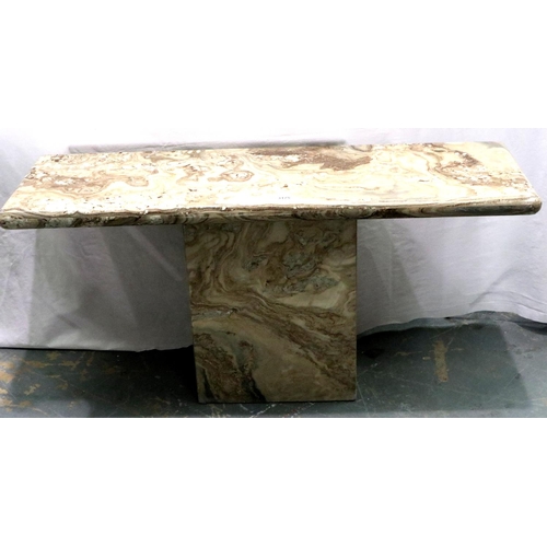 3175 - Modern high-polished marble console the top (150 x 50 cm) on a matched (damaged) marble plinth. Not ... 