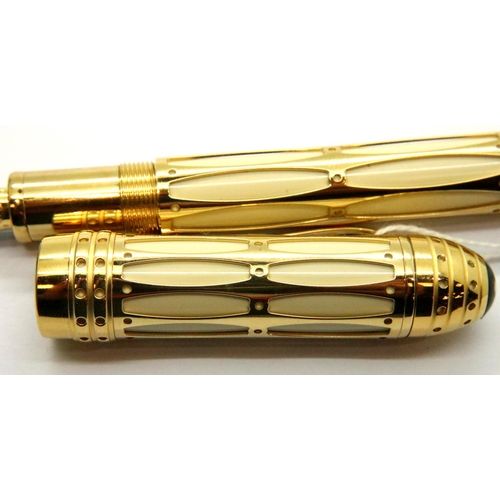 99 - Mont Blanc: Patron of Art limited edition fountain pen, Pope Julius II, 1757/4810. It pays tribute t... 