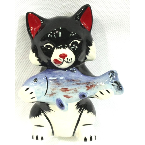 201 - Lorna Bailey cat, Pikey, H: 12 cm. No cracks, chips or visible restoration. P&P Group 1 (£14+VAT for... 
