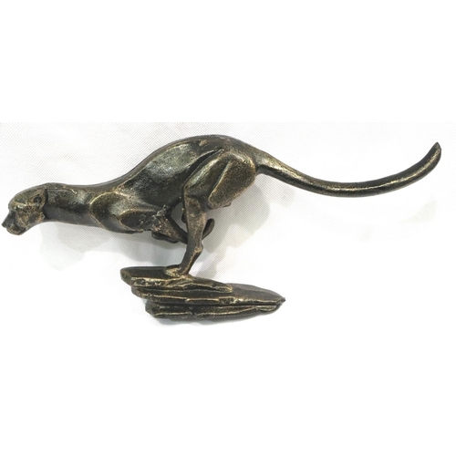 238 - Large bronze metal racing cheetah figure, H: 30 cm. P&P Group 2 (£18+VAT for the first lot and £3+VA... 