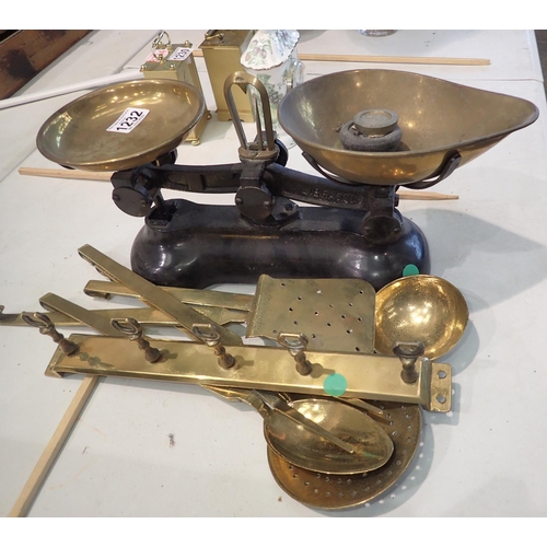 1232 - Librasco kitchen scales with weights and brass kitchen utensils. Not available for in-house P&P, con... 