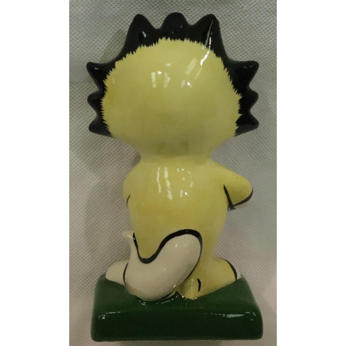 196 - Lorna Bailey, Football Cat, H: 12 cm. No cracks, chips or visible restoration. P&P Group 1 (£14+VAT ... 