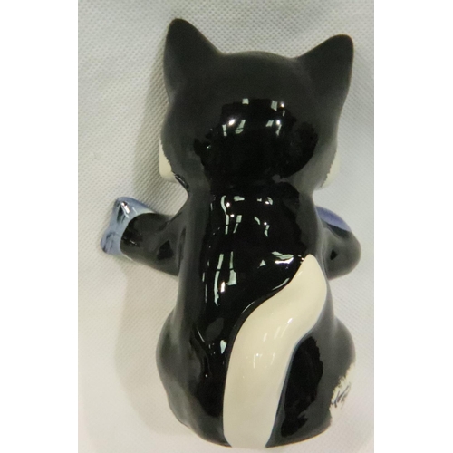 201 - Lorna Bailey cat, Pikey, H: 12 cm. No cracks, chips or visible restoration. P&P Group 1 (£14+VAT for... 