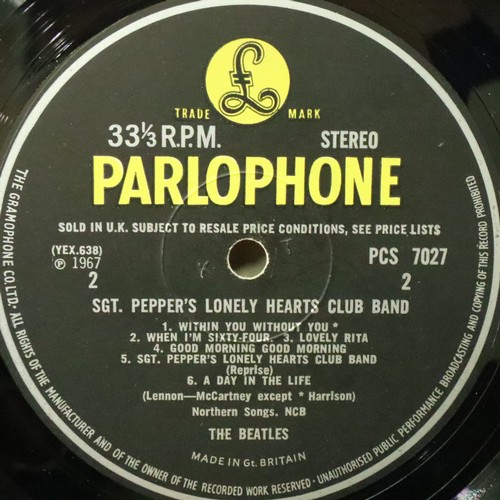 316 - The Beatles Sgt Peppers Lonely Hearts Band, YEX637-1 PCS 7027, with insert. Good used/played conditi... 