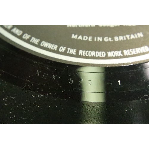 318 - The Beatles Rubber Soul, black and yellow label, XEX580-1 PMC 1267. Good used/played condition, mino... 