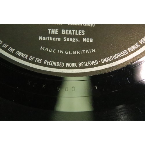 318 - The Beatles Rubber Soul, black and yellow label, XEX580-1 PMC 1267. Good used/played condition, mino... 