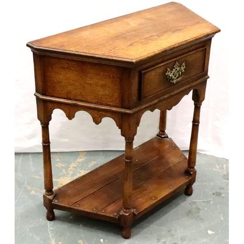 3138 - A 20th century oak single drawer console, 77 x 36 x 77 cm H. Not available for in-house P&P, contact... 