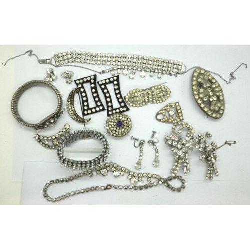 64 - Collection of diamante jewellery. P&P Group 1 (£14+VAT for the first lot and £1+VAT for subsequent l... 