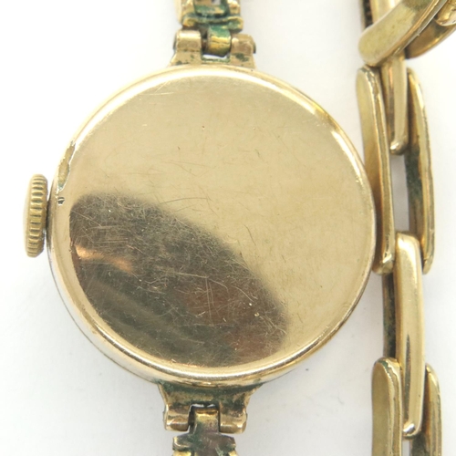 76 - Ladies vintage gold plated wristwatch, working at lotting. P&P Group 1 (£14+VAT for the first lot an... 