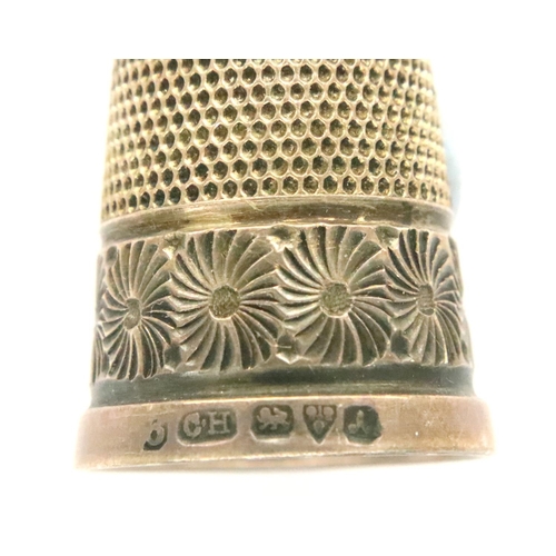 134 - Charles Horner hallmarked silver thimble, Chester assay, H: 20 mm. P&P Group 1 (£14+VAT for the firs... 