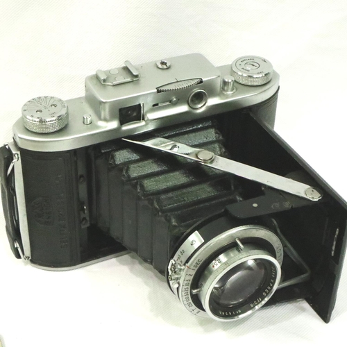 402 - Leather cased Ensign Selfix 820 special bellows camera. P&P Group 2 (£18+VAT for the first lot and £... 