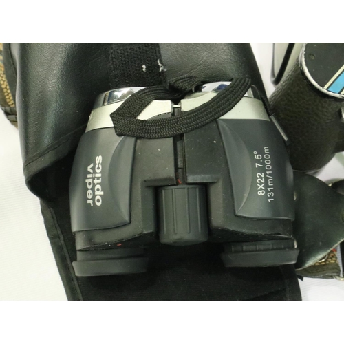 404 - Three pairs binoculars swift Apollo mk2 8 x 30 viper optics 8 x 22 and an unnamed pair. P&P Group 2 ... 