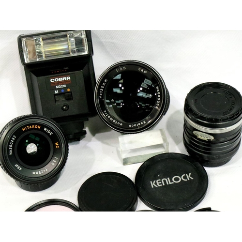 405 - Pentax SP1000 with Takumar F2 55mm lens with accessories in an Antler bag. P&P Group 2 (£18+VAT for ... 