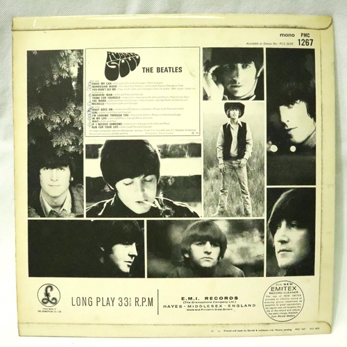 455 - The Beatles Rubber Soul, black and yellow label, XEX580-1 PMC 1267. Good used/played condition, mino... 