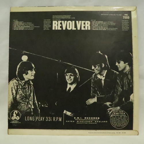 457 - The Beatles Revolver (mono), black and yellow label, XEX605-3 PMC 7009. Good used/played condition, ... 