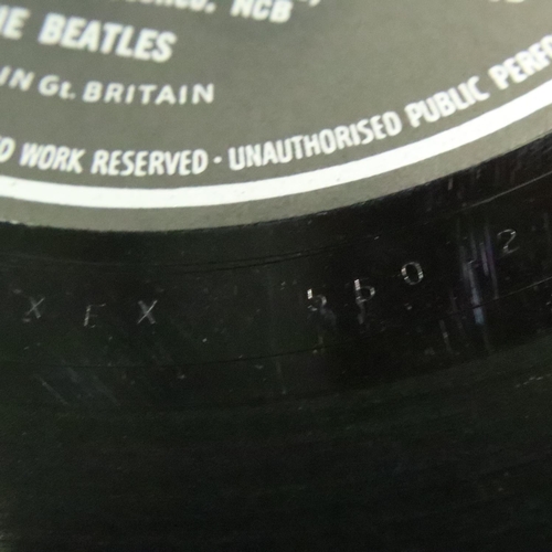 459 - The Beatles Help, black and yellow label, XEX549-2 PMC 1255. P&P Group 1 (£14+VAT for the first lot ... 