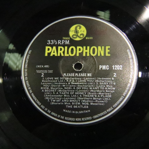 460 - The Beatles Please Please Me, black and gold label XEX421-IN. Some songs attributed to Dick James Mu... 