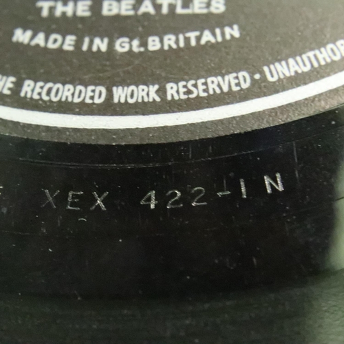460 - The Beatles Please Please Me, black and gold label XEX421-IN. Some songs attributed to Dick James Mu... 