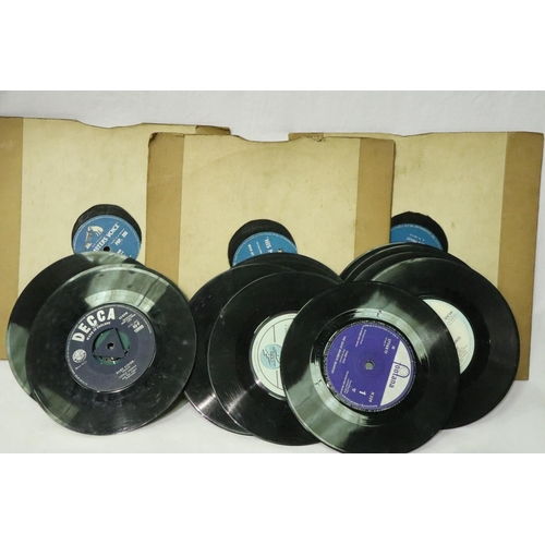 462 - Mixed singles and three HMV Elvis 78s. P&P Group 2 (£18+VAT for the first lot and £3+VAT for subsequ... 