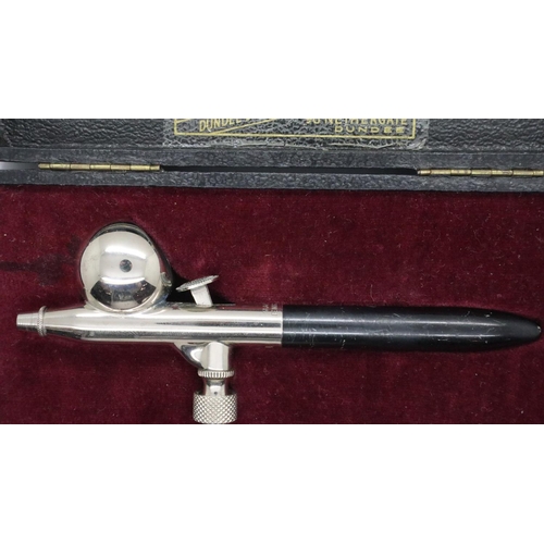 95A - Aerograph air brush, number 3794, boxed. P&P Group 1 (£14+VAT for the first lot and £1+VAT for subse... 