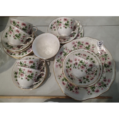 1241 - Queen anne six place tea set, lacking milk jug. Not available for in-house P&P, contact Paul O'Hea a... 