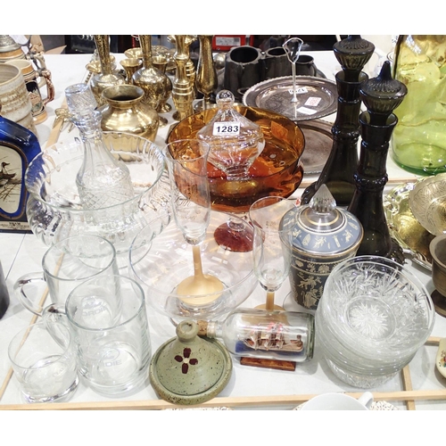 1283 - Collection of mixed glass. Not available for in-house P&P, contact Paul O'Hea at Mailboxes on 01925 ... 