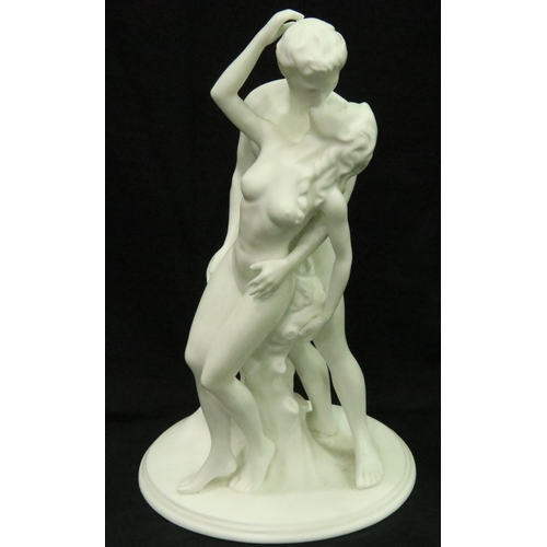 192 - Large Wedgwood limited edition 736/12500 The Embrace, CW440, H: 27 cm. P&P Group 2 (£18+VAT for the ... 