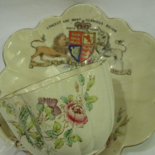 197 - Queen Victoria Golden Jubilee dish, Queen Victoria handbell and a Foley Diamond Jubilee cup and sauc... 