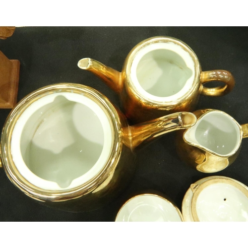 206 - Royal Worcester four piece tea set. P&P Group 2 (£18+VAT for the first lot and £3+VAT for subsequent... 