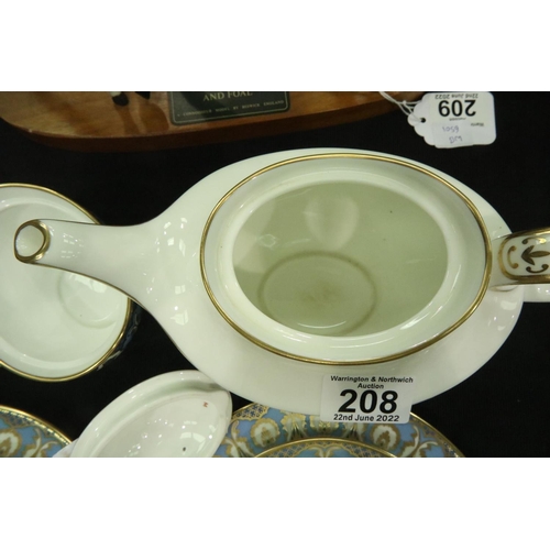 208 - Royal Doulton Birkbeck pattern H5200 tea service (21). P&P Group 3 (£25+VAT for the first lot and £5... 