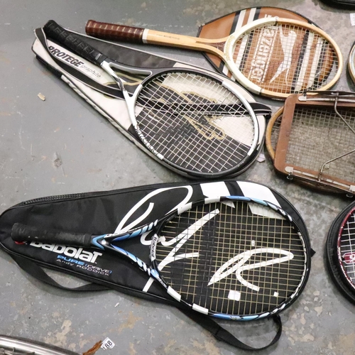 1186 - Shelf of good quality tennis racquets. Not available for in-house P&P, contact Paul O'Hea at Mailbox... 