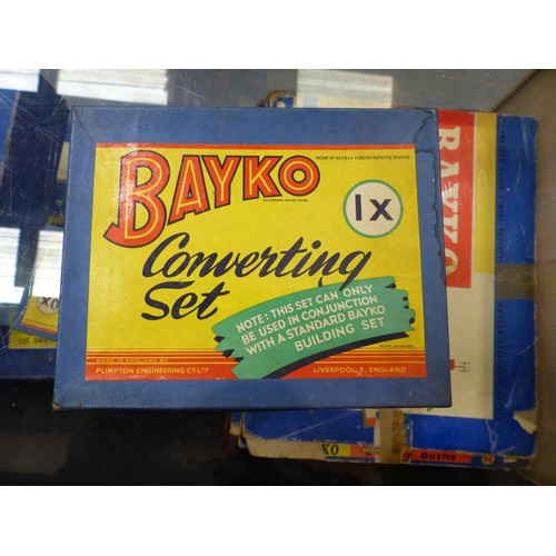 2125 - Thirteen Bayko set boxes containing quantity of parts, books etc. Contents of sets unchecked and box... 