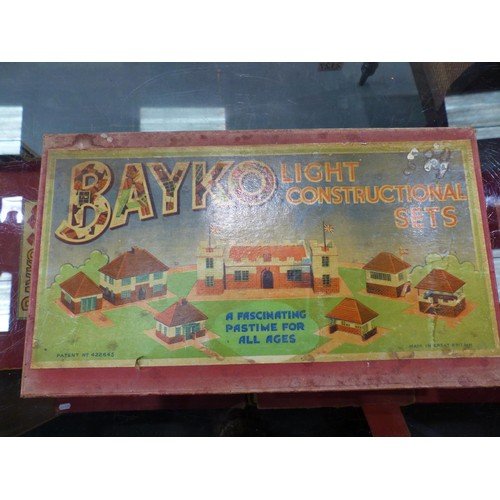 2127 - Ten Bayko set boxes containing quantity of parts, books etc. Contents of sets unchecked, boxes mostl... 