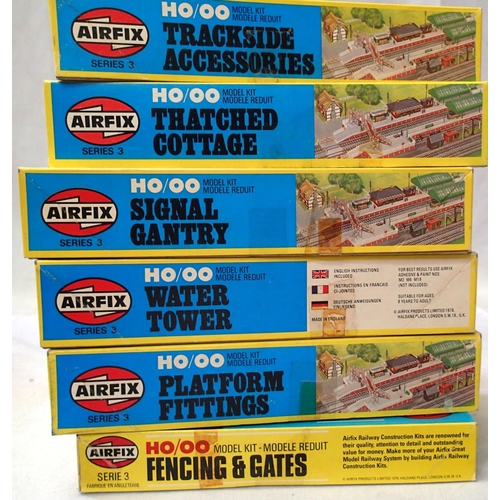 2082 - Six boxed Airfix OO scale railway related kits, accessories, cottage, signal gantry, water tower, fi... 