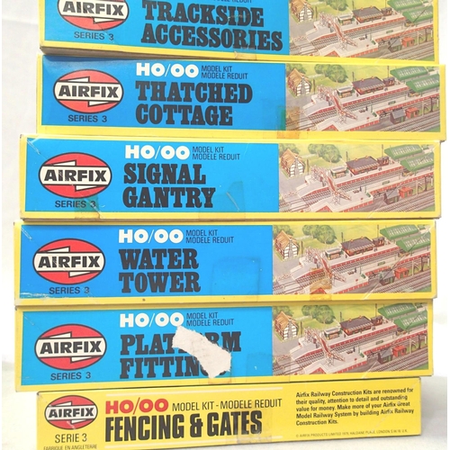 2084 - Six boxed Airfix OO scale railway related kits, accessories, cottage, signal gantry, water tower, fi... 