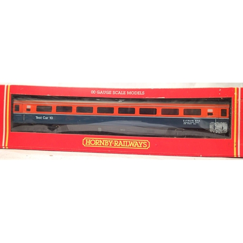 2086 - Hornby R426 BR MK3, test coach 10. In excellent condition, box with wear. P&P Group 1 (£14+VAT for t... 